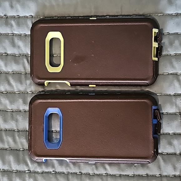 Set of 4 Samsung S10e Otter Boxes - Picture 3 of 9
